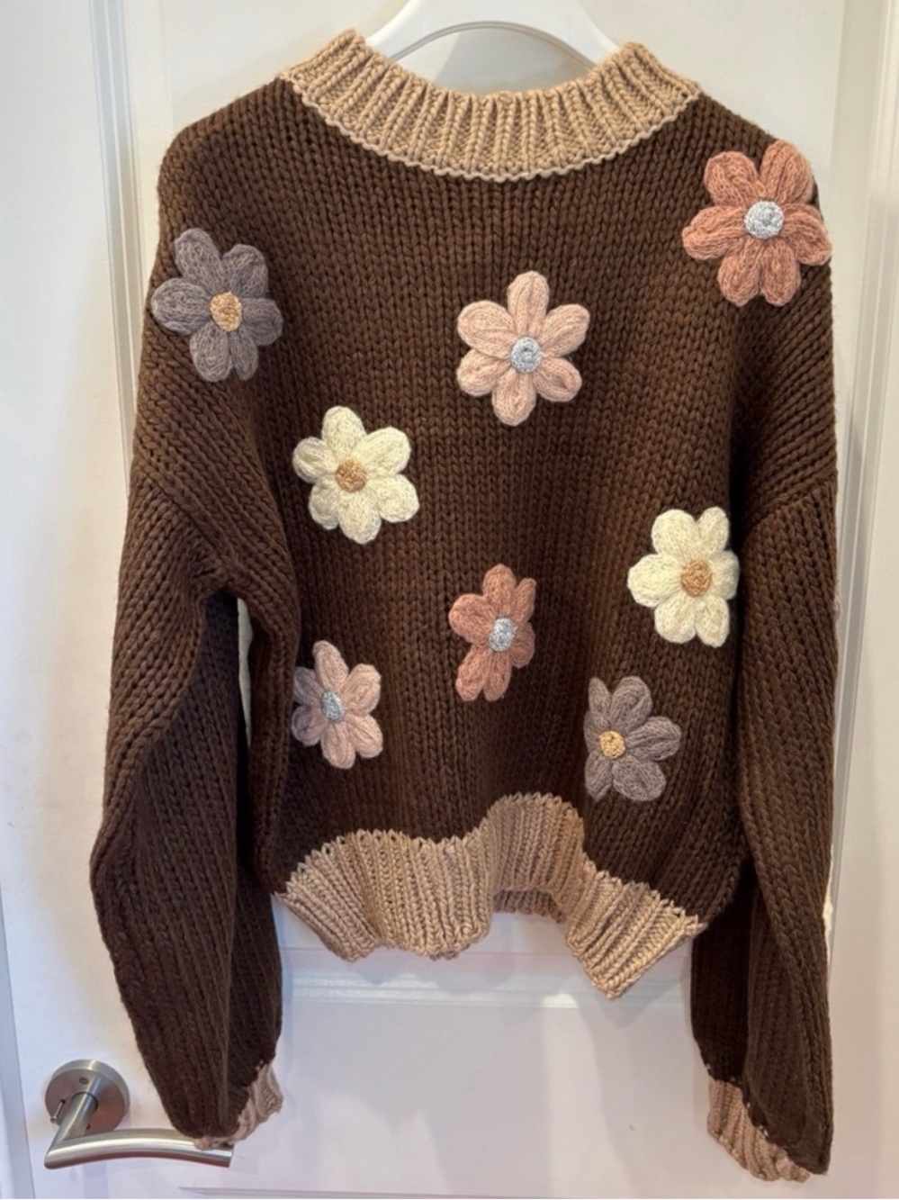Luna Ivy Floral Embellished chunky knit Brown Sweater - M - Picture 2 of 2